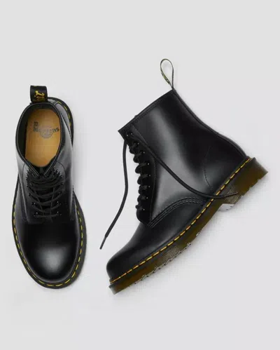 Dr. Martens' 1460 Lace-up Combat Boots In Smooth Leather In Black