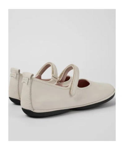 Camper Right Nina Leather Ballelrina Shoes In Neutral