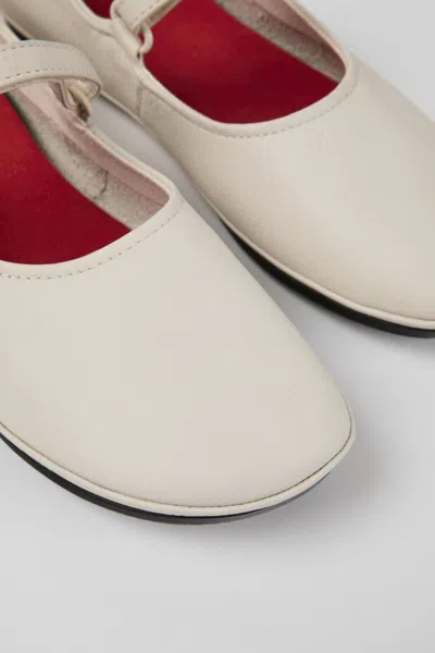 Camper Right Nina Leather Ballelrina Shoes In Neutral