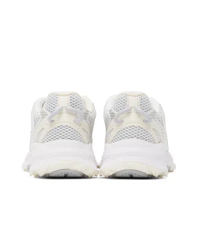 Lacoste L003 Neo Shot Lace-up Snekares In White