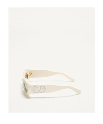 Valentino Cat Eye Sunglasses In Ivory/silver