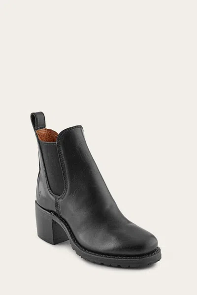 The Frye Company Frye Sabrina Chelsea Boots In Black