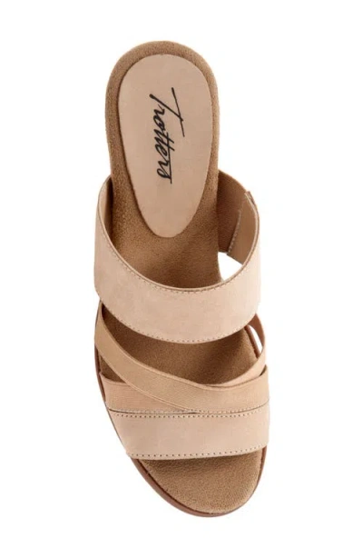 Trotters Maxine Womens Leather Slip On Mule Sandals In Sand Nubuck
