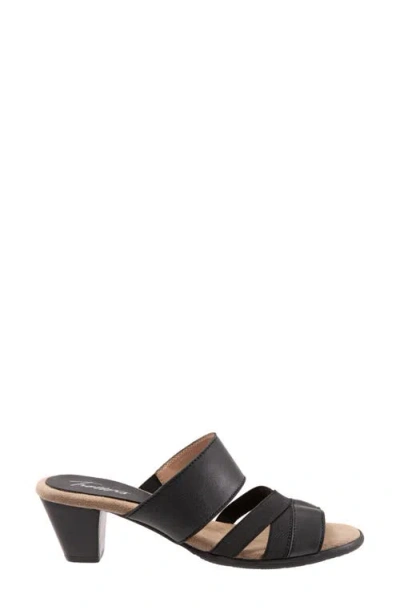 Trotters Maxine Slide Sandal In Black/tan