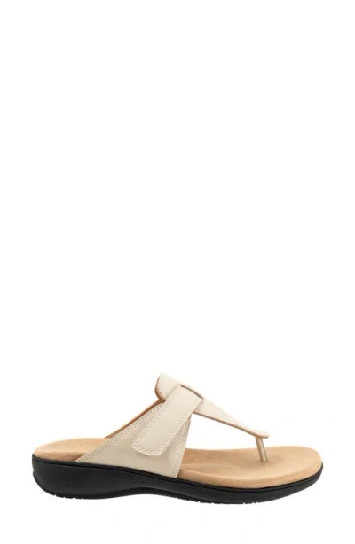 Trotters Robin Flip Flop In Ivory