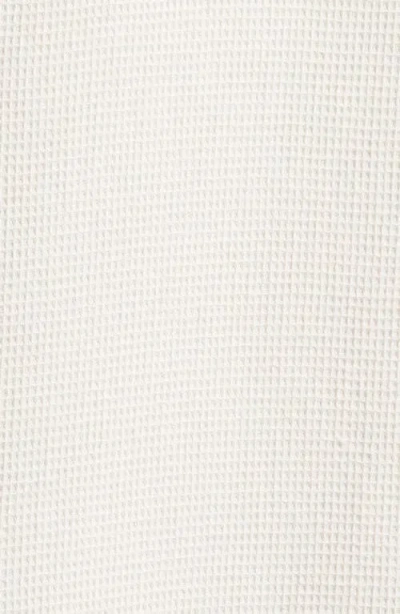 Frame Thermal Button-up Shirt In Off White