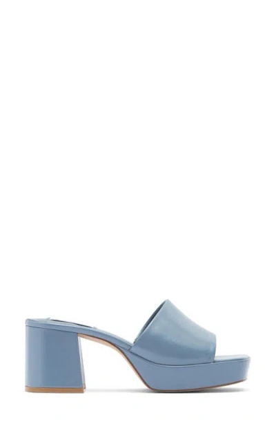 Steve Madden Troyye Platform Sandal In Blue