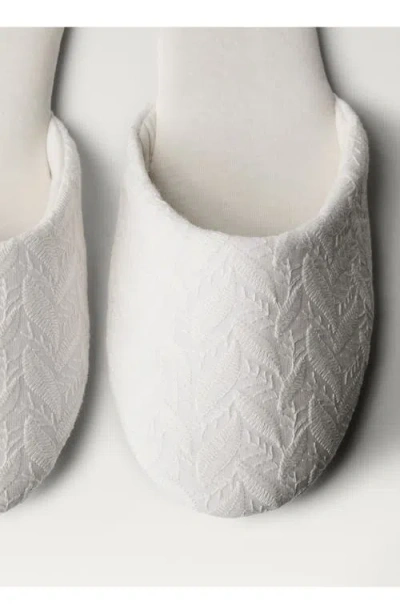 Mango Embroidered Cotton Slipper In White