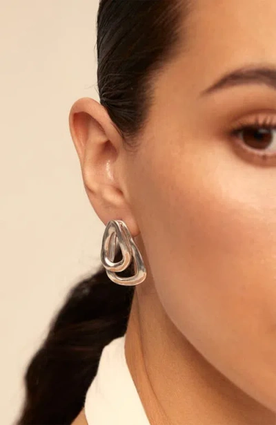 Unode50 Sterling Silver-plated Earrings With 2 Overlapping Links In Silver
