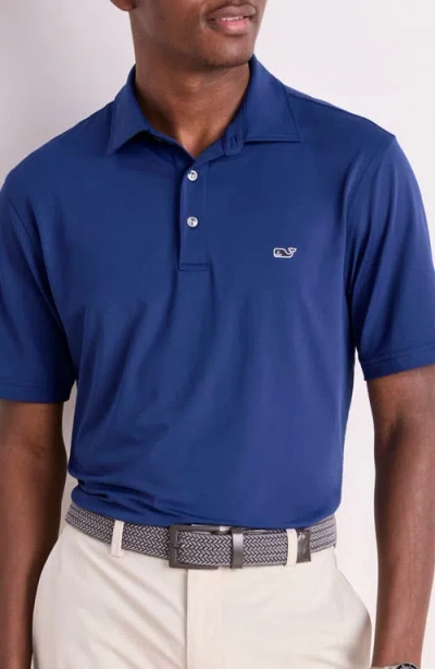 Vineyard Vines Sankaty Performance Polo In Blue Depth