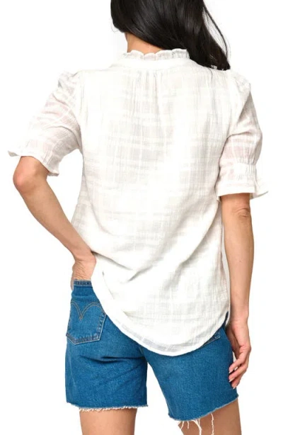 Gibsonlook Dianthus Crinkle Cotton Henley Top In White