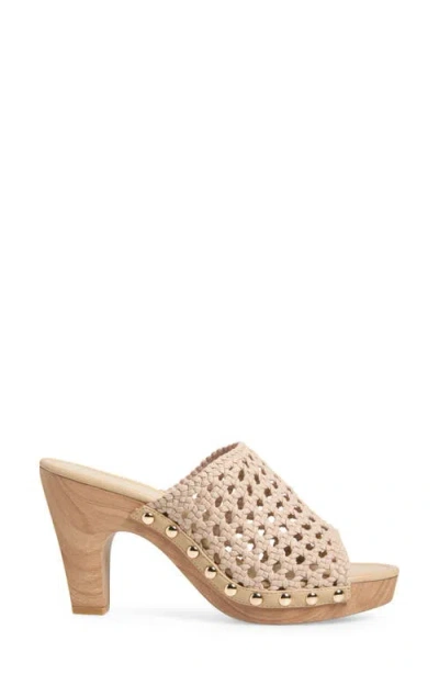 Nina Ursula Slide Sandal In Natural