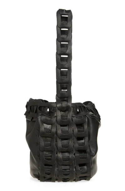 Sc103 Links Leather Tote In Sid