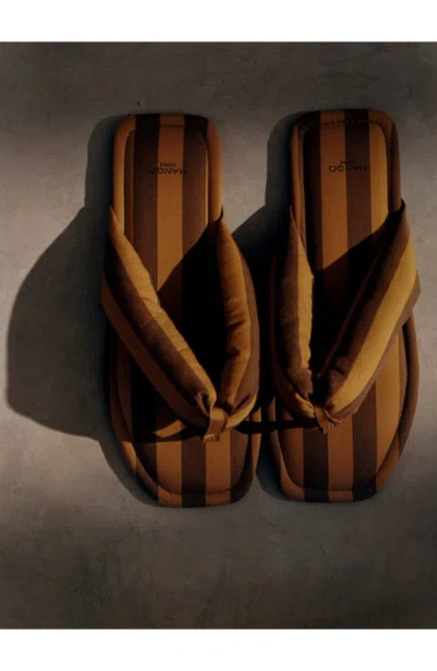 Mango Stripe Puffer Flip Flop In Brown