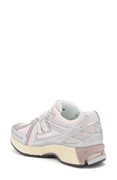 New Balance 1906 Lace-up Snrakers In Rose Sugar/pearl Grey
