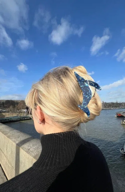 Solar Eclipse Blue Whale Claw Clip In Blue