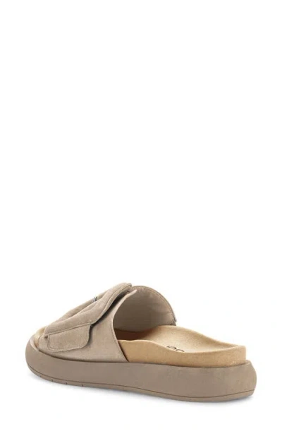 Gabor Buckled Platform Slide Sandal In Desert