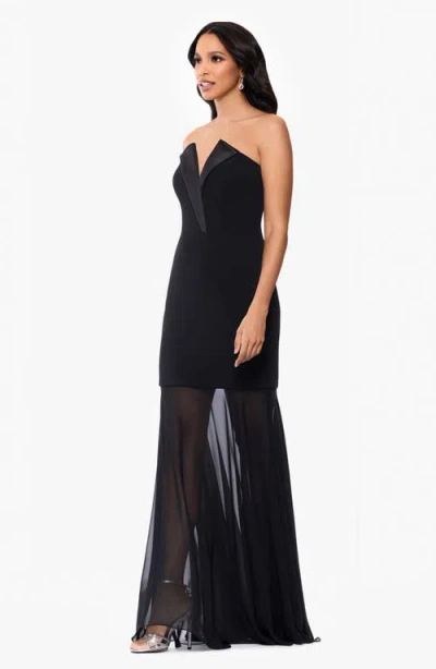 BETSY & ADAM BETSY & ADAM STRAPLESS TUXEDO GOWN 