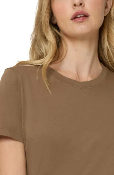 The Standard Stitch The Crew Tee In Mocha