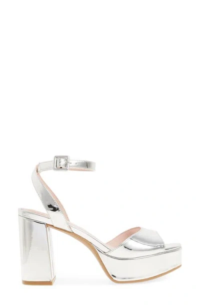 Chinese Laundry Theresa Platform Sandal In Silver