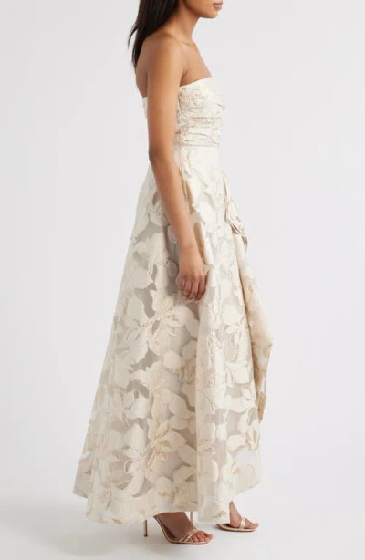 Tahari Asl Metallic Floral Jacquard Strapless Gown In Pearl