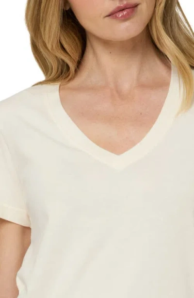 The Standard Stitch The V Neck Tee In Cream
