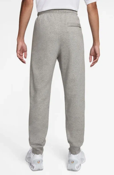 Nike Men's Club Jogger Pants In Dark Grey Heather/light Grey