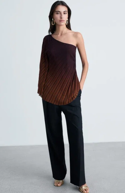 Mango Pleated Metallic One-shoulder Top In Coffee