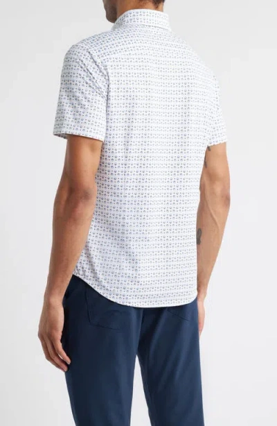 Mizzen + Main Mizzen+main Halyard Trim Fit Geo Print Short Sleeve Performance Button-up Shirt In Navy Layered Diamond