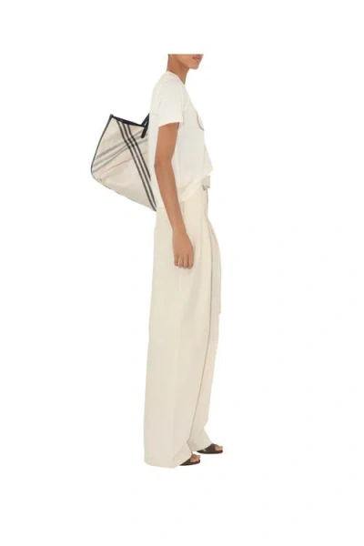 Burberry T-shirt In Cotone Con Knight Stamp In Chalk