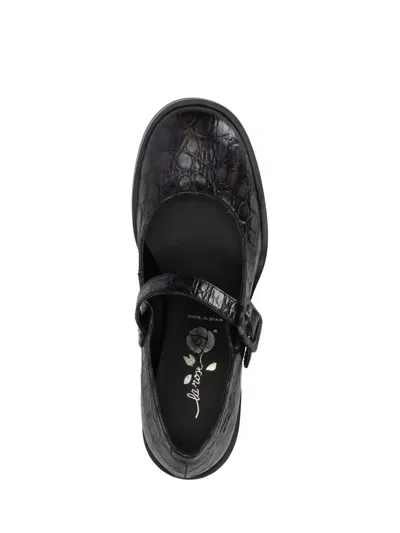 La Rose Black Leather Pumps In Peltro