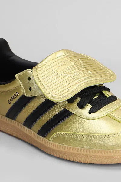 Adidas Originals Low-top Rubber Sole Sneaker In Gold