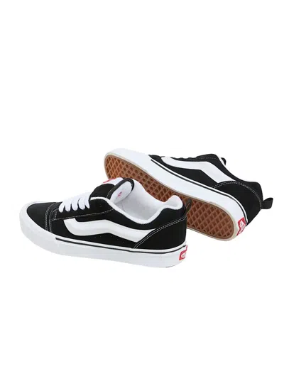 Vans Knu Skool Sneaker In Black
