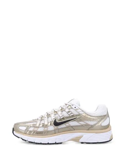 Nike Shiny Low Top Sneakers In White