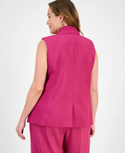 Tahari Asl Plus Size Peak-lapel Sleeveless Jacket In Wild Berry