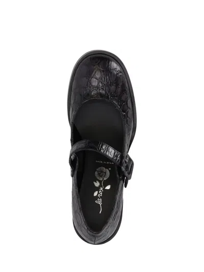 La Rose Black Leather Pumps In Peltro