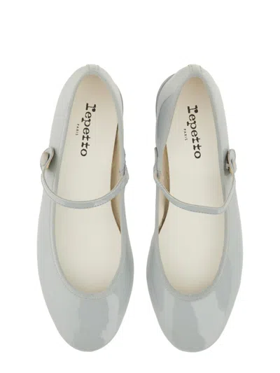 Repetto 30mm Rose Patent Pumps In Green