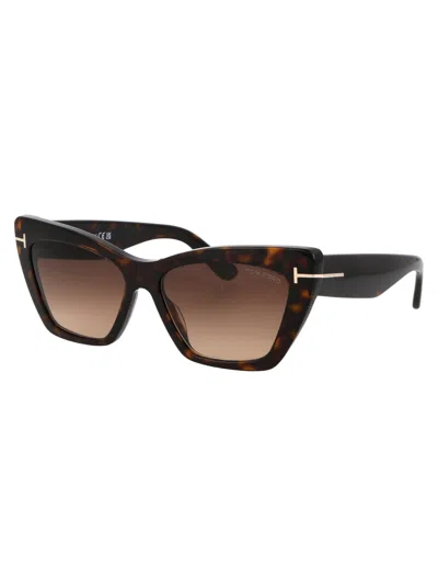 Tom Ford Womens Brown Tr001312 Ft0871 Cat-eye Tortoiseshell Acetate Sunglasses In 52f Avana Scura / Marrone Grad