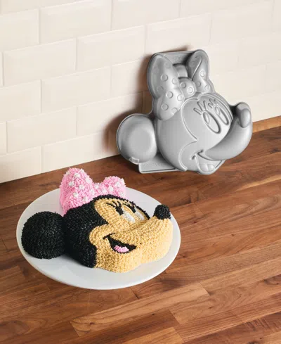 Farberware Disney Cast Aluminum 10" 3d Minnie Mouse Cake Pan In Gray