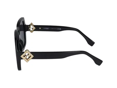 Maison Fendi Sunglasses In Multicolor