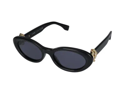 Maison Fendi Sunglasses In Multicolor
