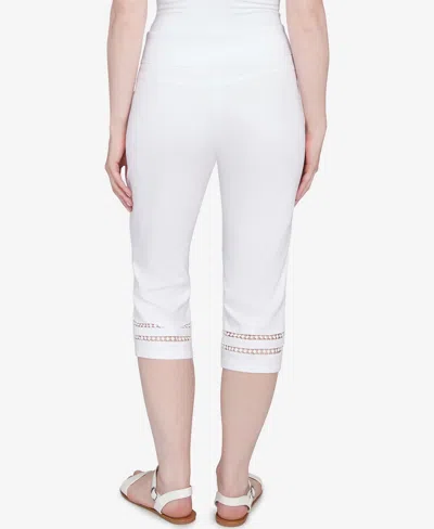 Ruby Rd. Petite Dreamy Clamdigger Pants In White