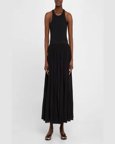 Stuart Weitzman Rio Leather Kitten-heel Thong Sandals In Black