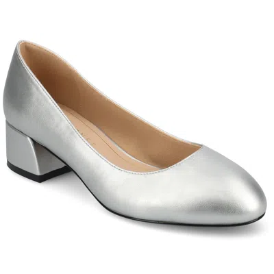Journee Collection Saarii Womens Round Closed Toe Block Heel Pumps In Silver