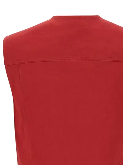 Theory Trucker Vest In Good Linen In Red