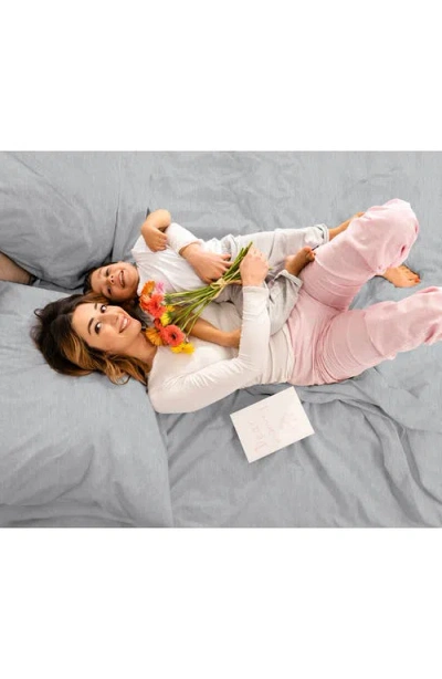 Martex Everyday 225 Thread Count Sheet Set In Light Gray