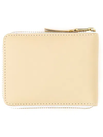 Comme Des Garçons Leather Wallet With Coin Pocket And Multiple Card Slots In White