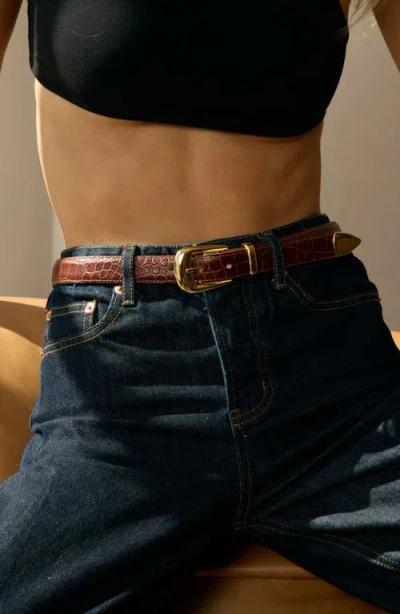 Aureum No. 16 Crocodile Texture Leather Belt In Umber Croc/gold