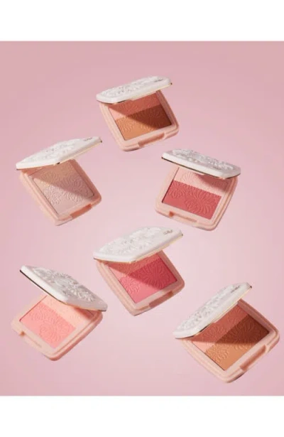 Paul & Joe Pressed Blush In Secret D' Or 01