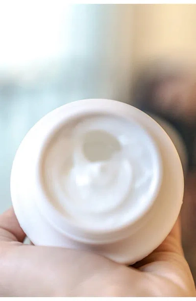 Paul & Joe Cleansing Cream In White